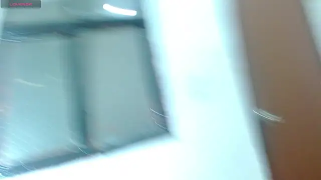 hornny cougar online show from 21, 4, 2026