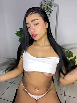 Snapshot of meli_ortiz_ chatting on 28, 7, 2026 meli ortiz online show from 28, 7, 2026