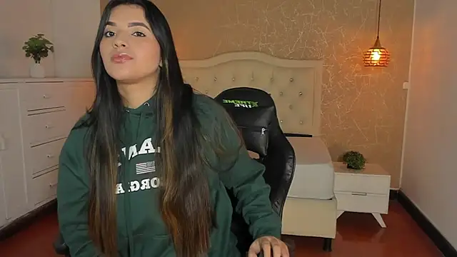 Hadley  online show from 16, 10, 2025