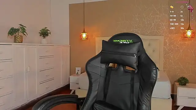 Hadley  online show from 12, 10, 2025