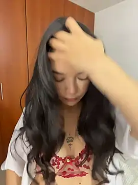 eileensophi online show from 24, 3, 2026