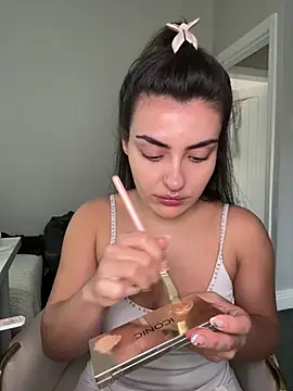 Snapshot of cute_carly_ chatting on 15, 5, 2026 cute carly online show from 15, 5, 2026