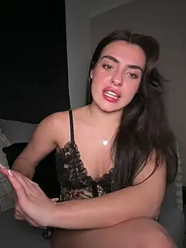 cute carly  online show from 25, 2, 2025