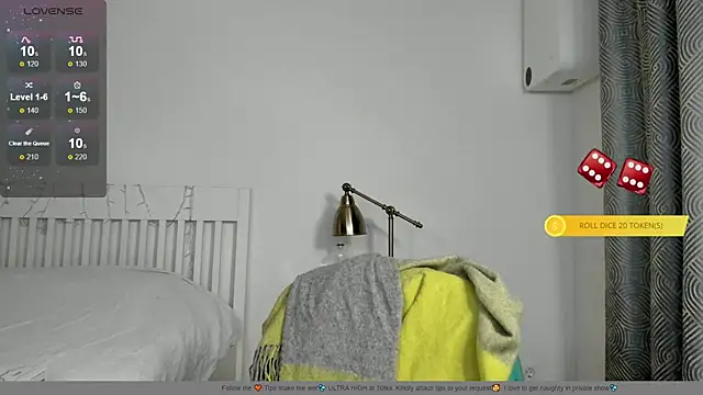 Snapshot of Hustle_Babyy chatting on 18, 10, 2025 Hustle Babyy online show from 18, 10, 2025