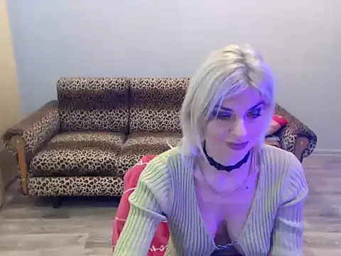 SexyBeatriice online show from 19, 12, 2025