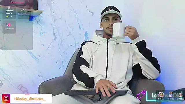 Snapshot of Sam_culhane chatting on 11, 11, 2025 Sam culhane online show from 11, 11, 2025