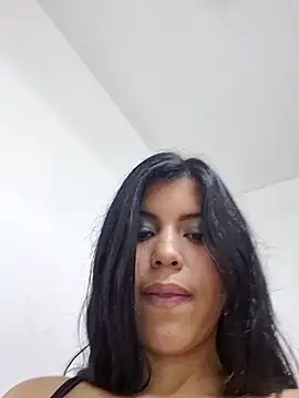 Angela Sophie online show from 13, 12, 2025