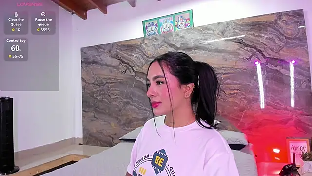 Estefy gomez09 online show from 22, 4, 2026