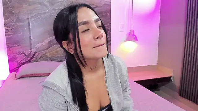 Estefy gomez09 online show from 27, 2, 2025