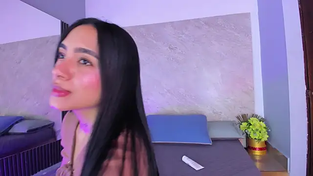 Estefy gomez09 online show from 11, 6, 2026
