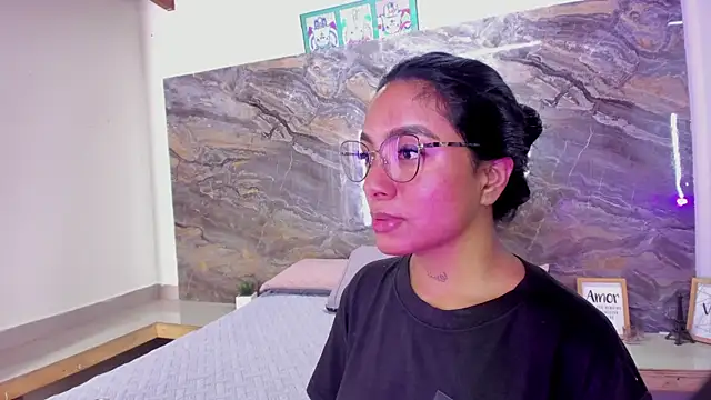 Estefy gomez09 online show from 9, 7, 2026