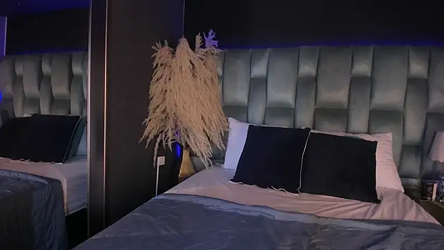 CandyLuxury   online show from 20, 3, 2025