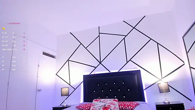 Mia greco  online show from 13, 2, 2025