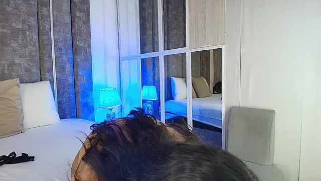AliDiaz  online show from 16, 7, 2026