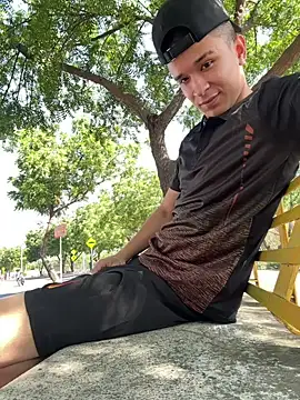 arevalo1124 online show from 22, 11, 2025