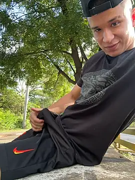 arevalo1124 online show from 10, 11, 2025