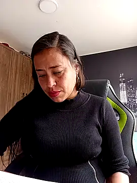 kamila lovee online show from 31, 10, 2025