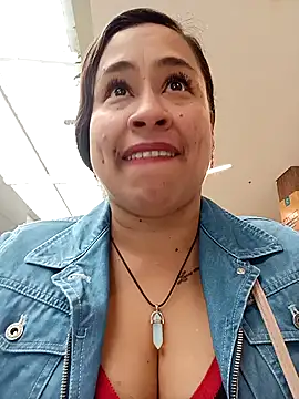 kamila lovee online show from 10, 10, 2025