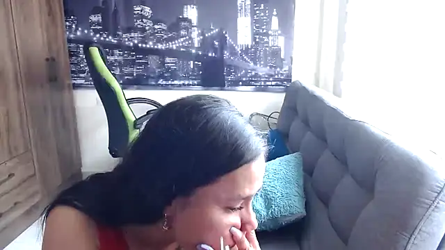 kamila lovee online show from 11, 11, 2025