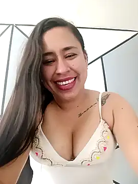 kamila lovee online show from 12, 9, 2025