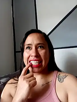 kamila lovee online show from 13, 3, 2025