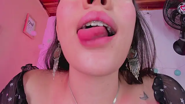 Nalia adams online show from 1, 3, 2025