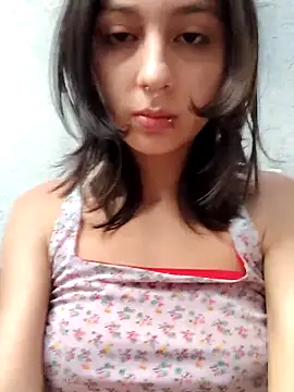 Maiden-Hot online show from 3, 12, 2025