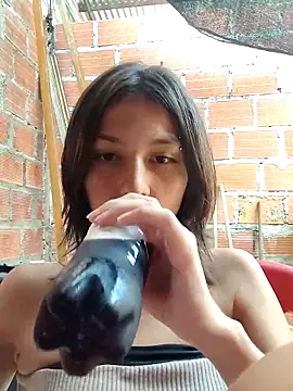 Maiden-Hot online show from 11, 10, 2025