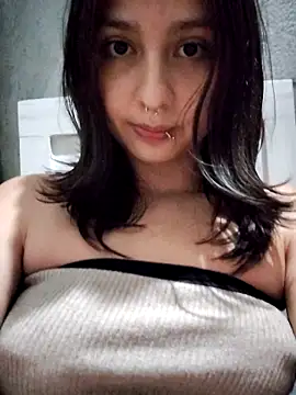 Maiden-Hot online show from 5, 4, 2026