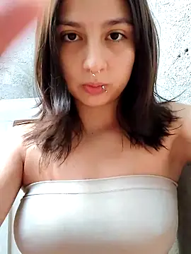 Maiden-Hot online show from 25, 2, 2026