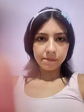 Maiden-Hot online show from 9, 2, 2025