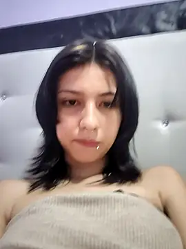 Maiden-Hot online show from 25, 2, 2025