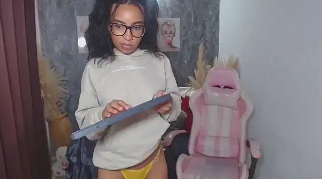 dulcetaylorss online show from 27, 2, 2025