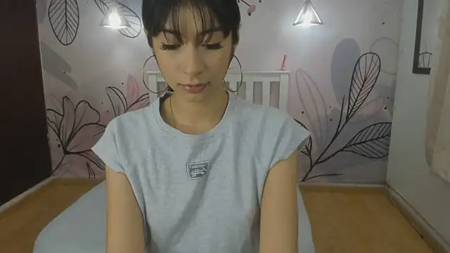 Snapshot of mia_vanucci1 chatting on 18, 3, 2025 mia vanucci1 online show from 18, 3, 2025