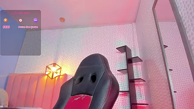 CALANTHELOVE1 online show from 10, 11, 2025