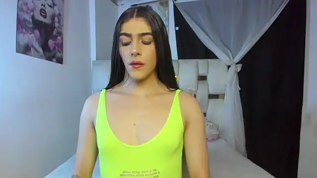 Snapshot of beautiful_doll088 chatting on 5, 4, 2026 beautiful doll088 online show from 5, 4, 2026