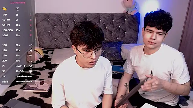 stiven and ale online show from 24, 2, 2025