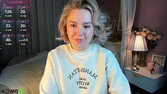 Nikki Kai online show from 9, 10, 2025