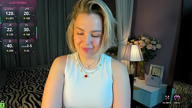 Nikki Kai online show from 20, 10, 2025