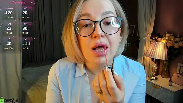 Nikki Kai online show from 8, 10, 2025