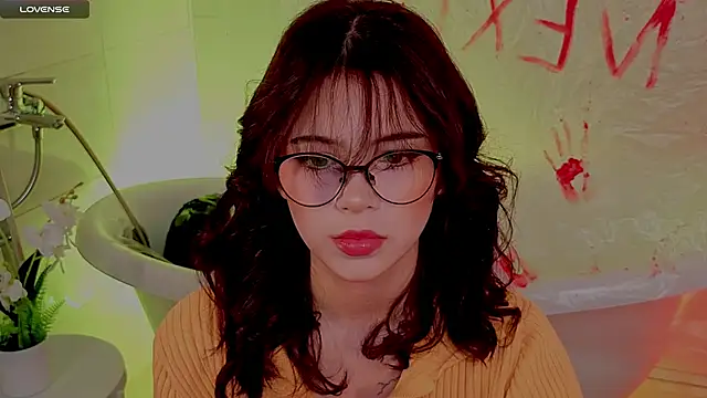 Hotary Yuko online show from 1, 11, 2025