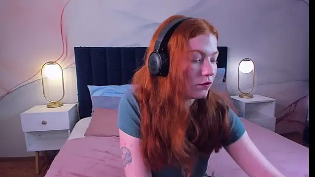 SophieOuld online show from 6, 10, 2025