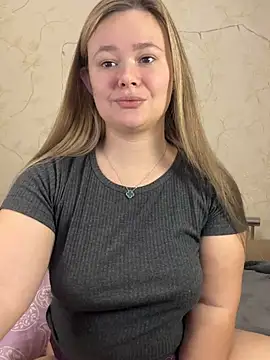 CaramelleSugar online show from 4, 2, 2025