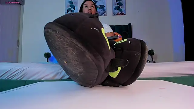 aleya bliss online show from 5, 11, 2025