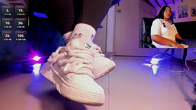 aleya bliss online show from 27, 11, 2025