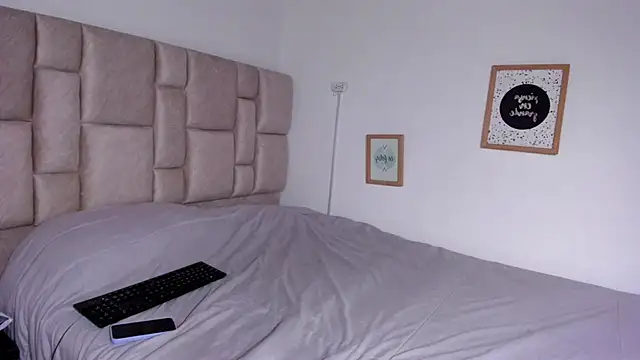 Snapshot of Kamila_angel chatting on 22, 10, 2025 Kamila angel online show from 22, 10, 2025