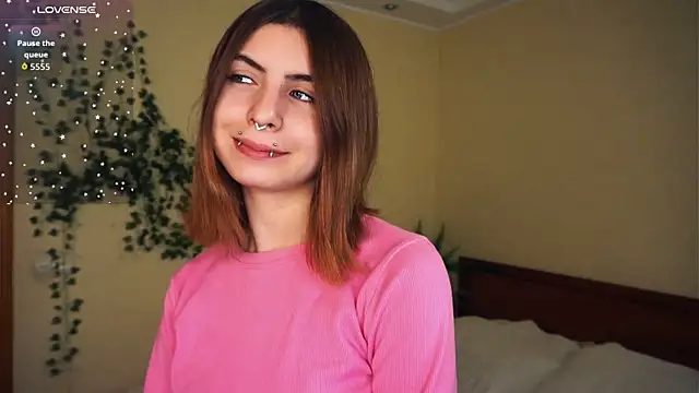 ErlinaBuoy online show from 9, 10, 2025