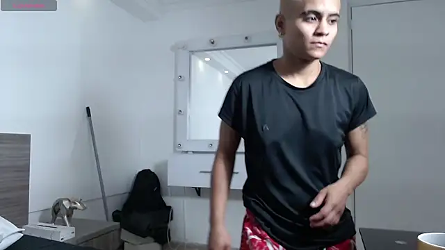 Liiamthompson online show from 12, 2, 2026