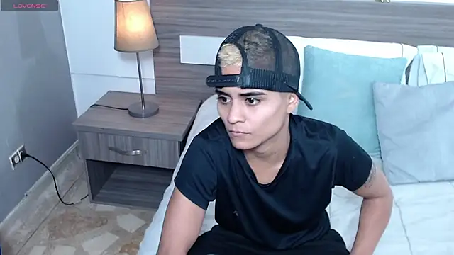 Liiamthompson online show from 17, 2, 2026