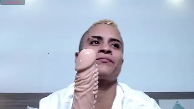 Liiamthompson online show from 7, 3, 2026